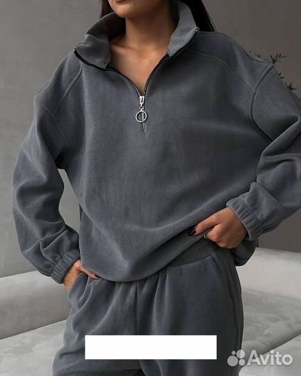 Костюм спортивный женский