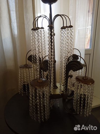Продам люстру