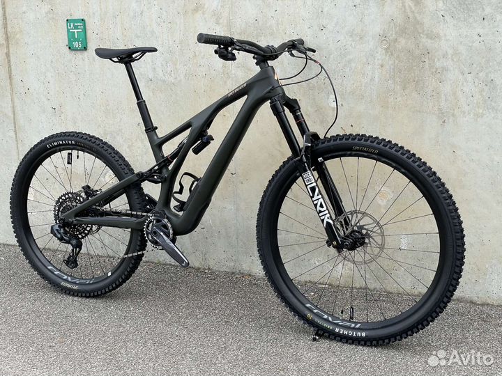 Топовый трейл Specialized Stumpjumper EVO LTD 2023