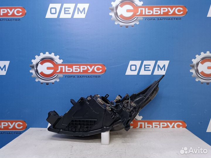 Фара правая Infiniti FX / QX70 С51 2008-2017