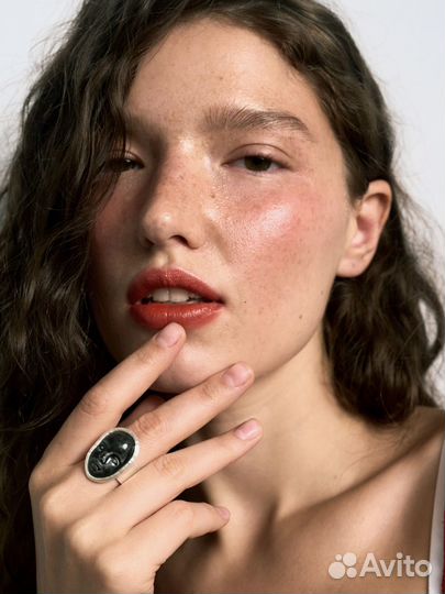 Кольцо Poison Drop Lab из черного фарфора