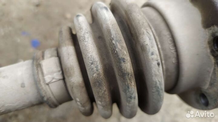 Привод левый Фольксваген Венто, гольф 3 1.6 МКПП