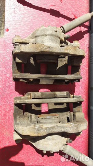 Тормозной суппорт передний Peugeot 307