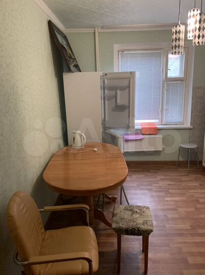 2-к. квартира, 56 м², 1/10 эт.