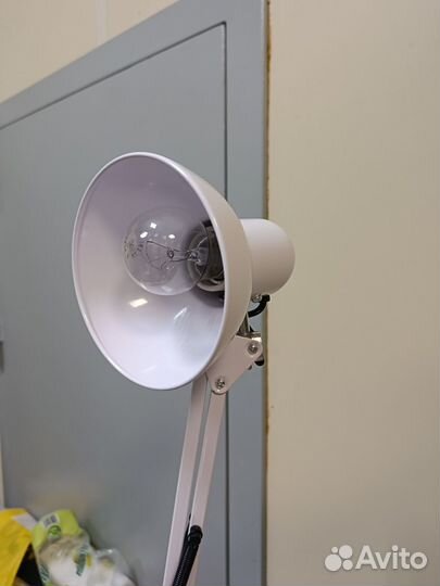 Лампа настольная