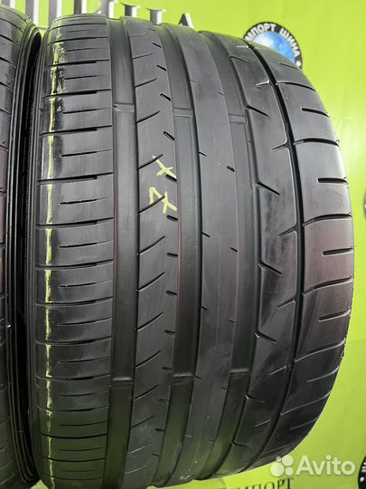 Dunlop SP Sport Maxx 050+ 285/35 R21 и 325/30 R21 105Y