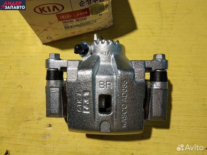 Суппорт задний правый Kia Sorento 58230-3E500