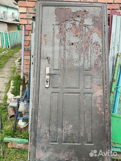 Дверь металлическая 86 б/у