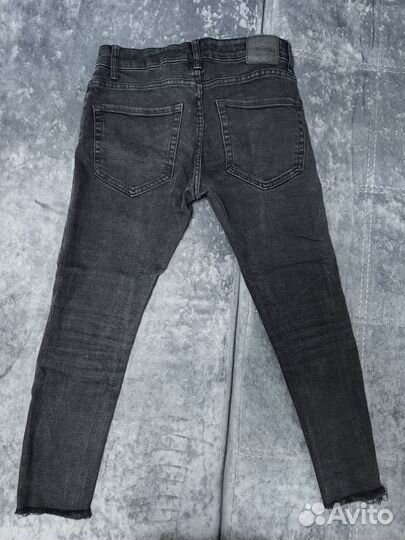 Джинсы Bershka