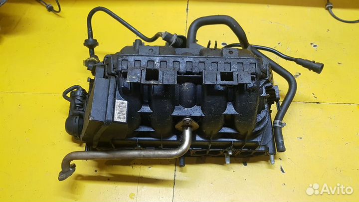 Коллектор впускной Opel Corsa D 2006-2011