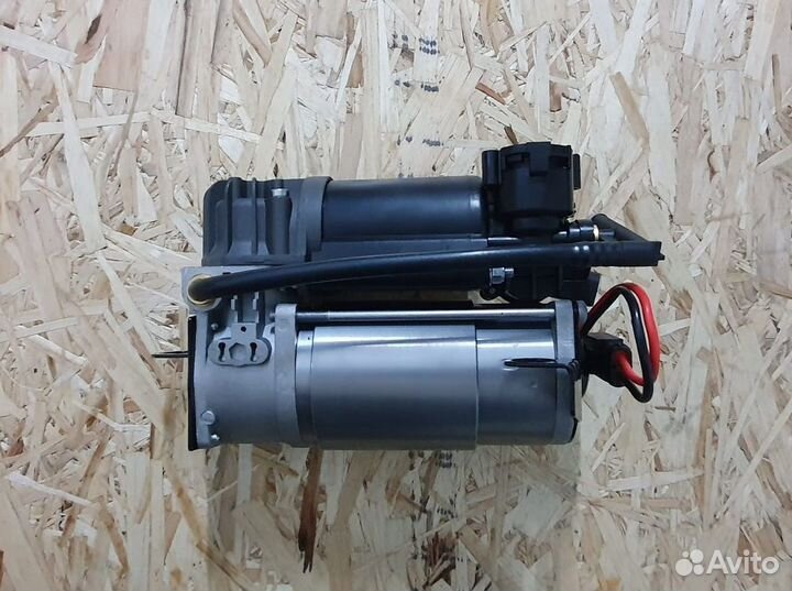 Компрессор пневмоподвески Mercedes S-class W220