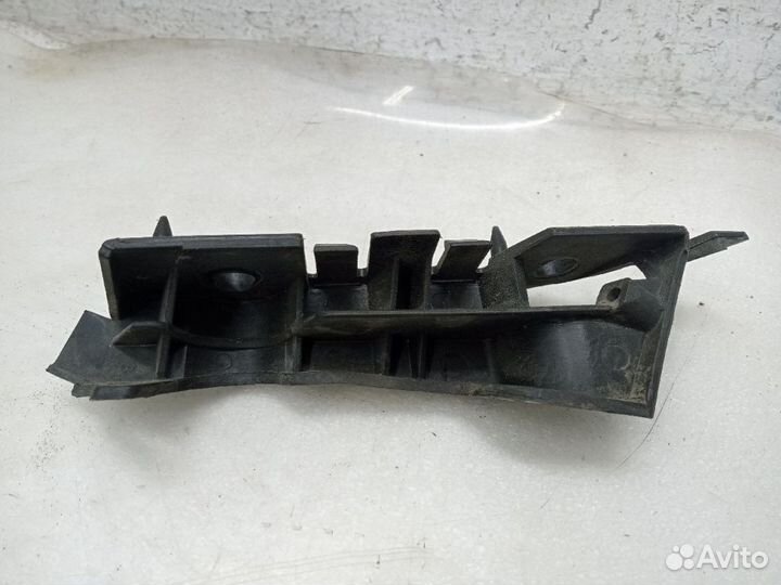 Кронштейн бампера audi A4 B8 Передний левый