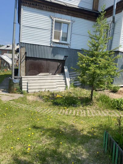 Дом 305 м² на участке 20 сот.