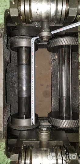 Подающие устройства к прессам