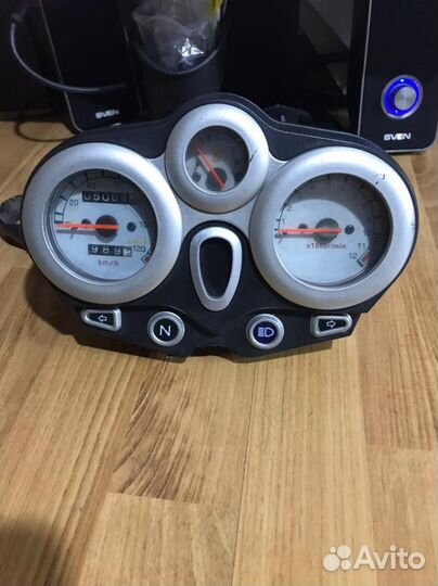 Щиток приборов мотоцикл