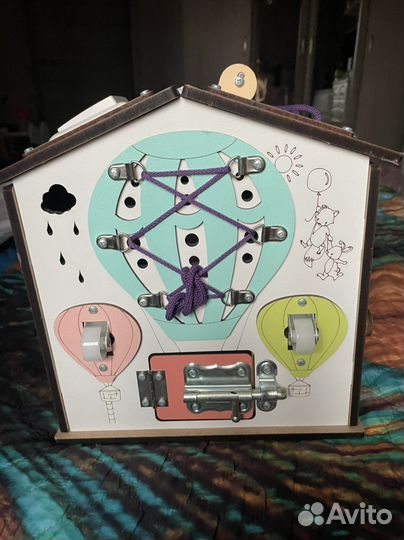 Бизиборд домик