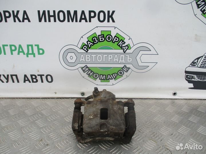 Суппорт передний правый Hyundai Sonata 3 2.0 1996г