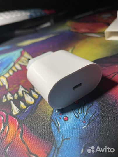 Зарядное устройство для iPhone
