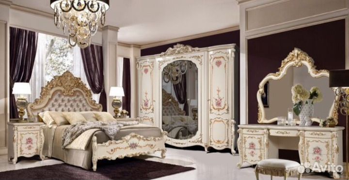 Спальный гарнитур