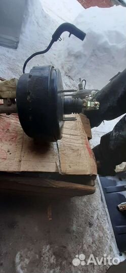 Вакуумный усилитель тормозов Toyota Avensis 2