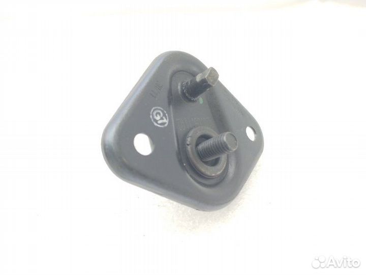 Петля замка капота Mercedes-Benz Cls-Class W218