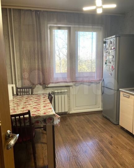 2-к. квартира, 55 м², 3/10 эт.