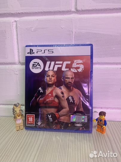 UFC 5 PS5 новый диск