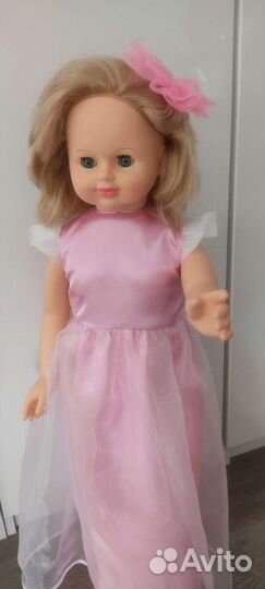 Кукла большая с коробкой