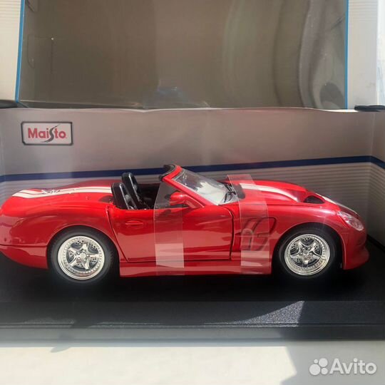 Модель автомобиля Ford Shelby Series One 1:18