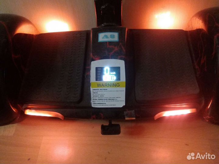 Продам гироскутер.почти новый. Стоит без дела