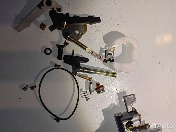 Карбюратор на двигатель 15-18лс