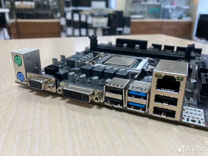 Материнская плата B250 BTC-12P