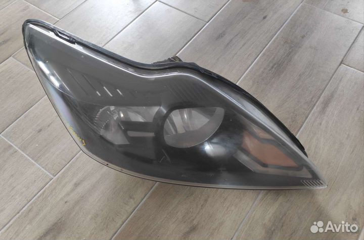 Фара правая Ford Focus 2
