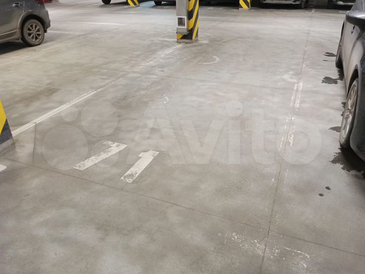 Машиноместо, 15 м²