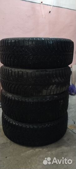 Bridgestone Blizzak Spike-01 205/60 R16 92T