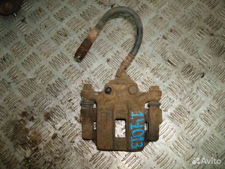 Суппорт Nissan Elgrand E51 2002-2010