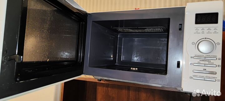 Микроволновая печь redmond
