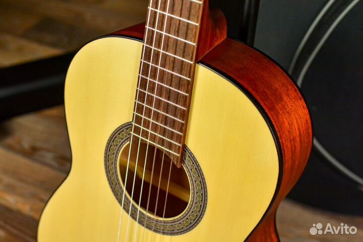 Классическая Гитара 3/4 Cort + Аксессуары