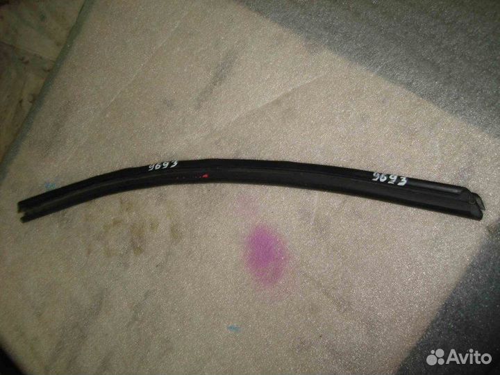 Уплотнитель Porsche Cayenne 2003-2010