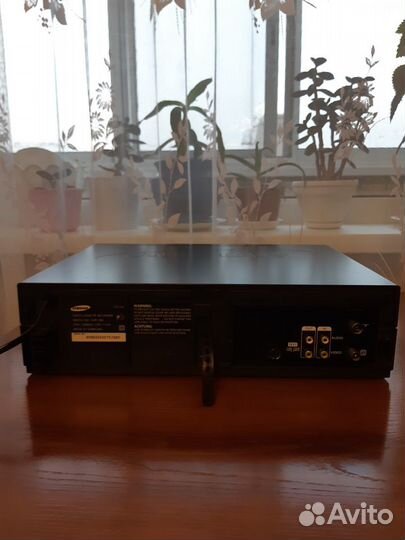 Кассетный видеоплеер с записью Samsung SVR-18A