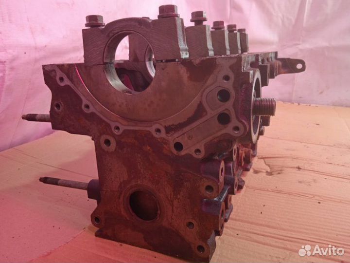 Блок двигателя Ford Focus 1 eyde 2002