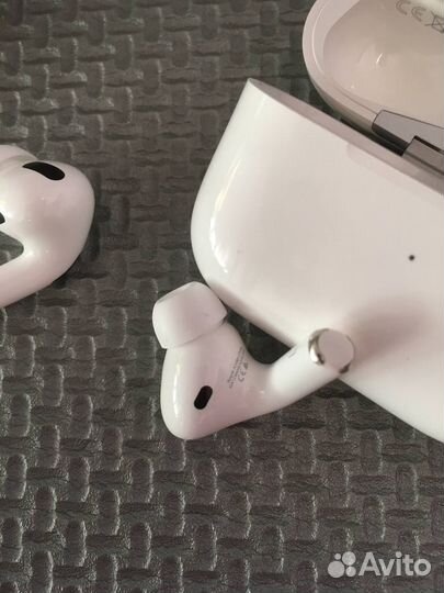 Apple airpods pro (шумоподавление)