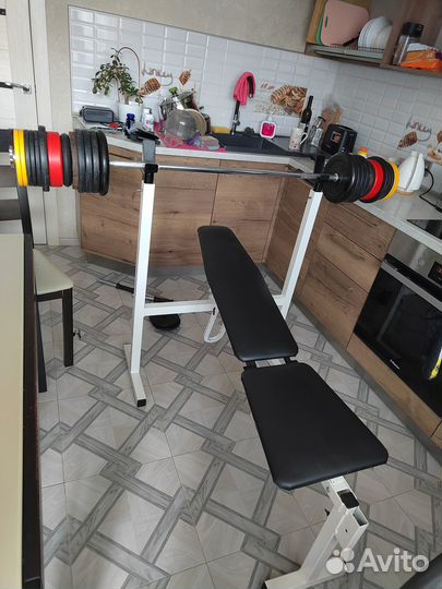Скамья для жима со стойками и штангой 70кг