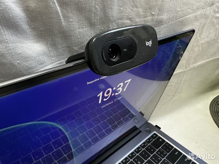 Веб-камера Logitech для компьютера