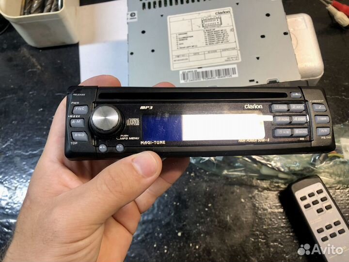 Автомагнитола Сlarion