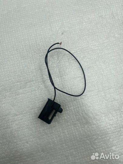 Штекер звукового сигнала Toyota Camry V50/V55