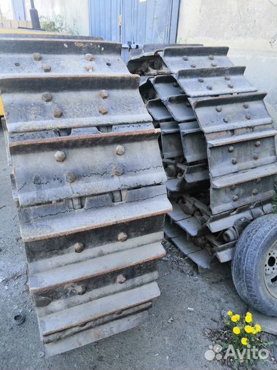 Гусеница на трактор