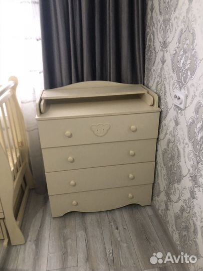 Детская кроватка с пеленальным комодом