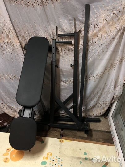 Скамья для жима со стойками