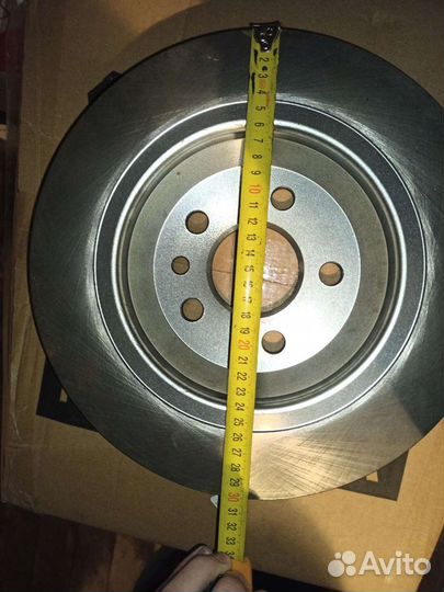 Диск тормозной задний на Volvo S60 S80 XC70